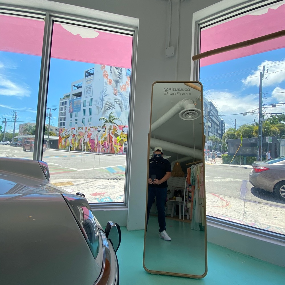 Meet your Posher, Daniel